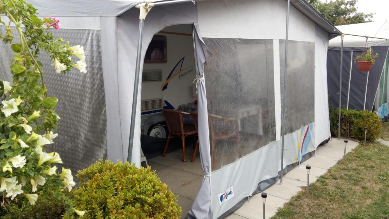 Caravans Magda Niechorze Eksteriør billede