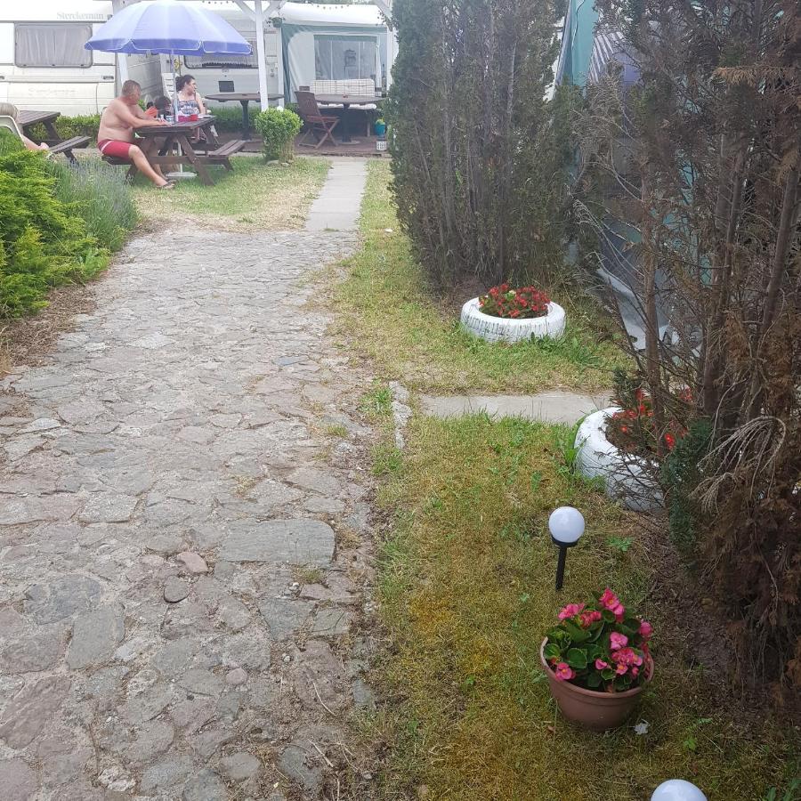 Caravans Magda Niechorze Eksteriør billede